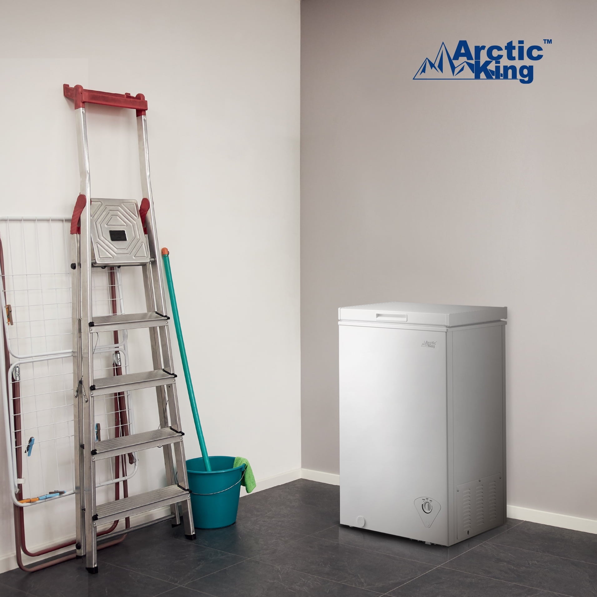 Arctic King 3.5 Cu ft Chest Freezer, White, ARC04S1AWW