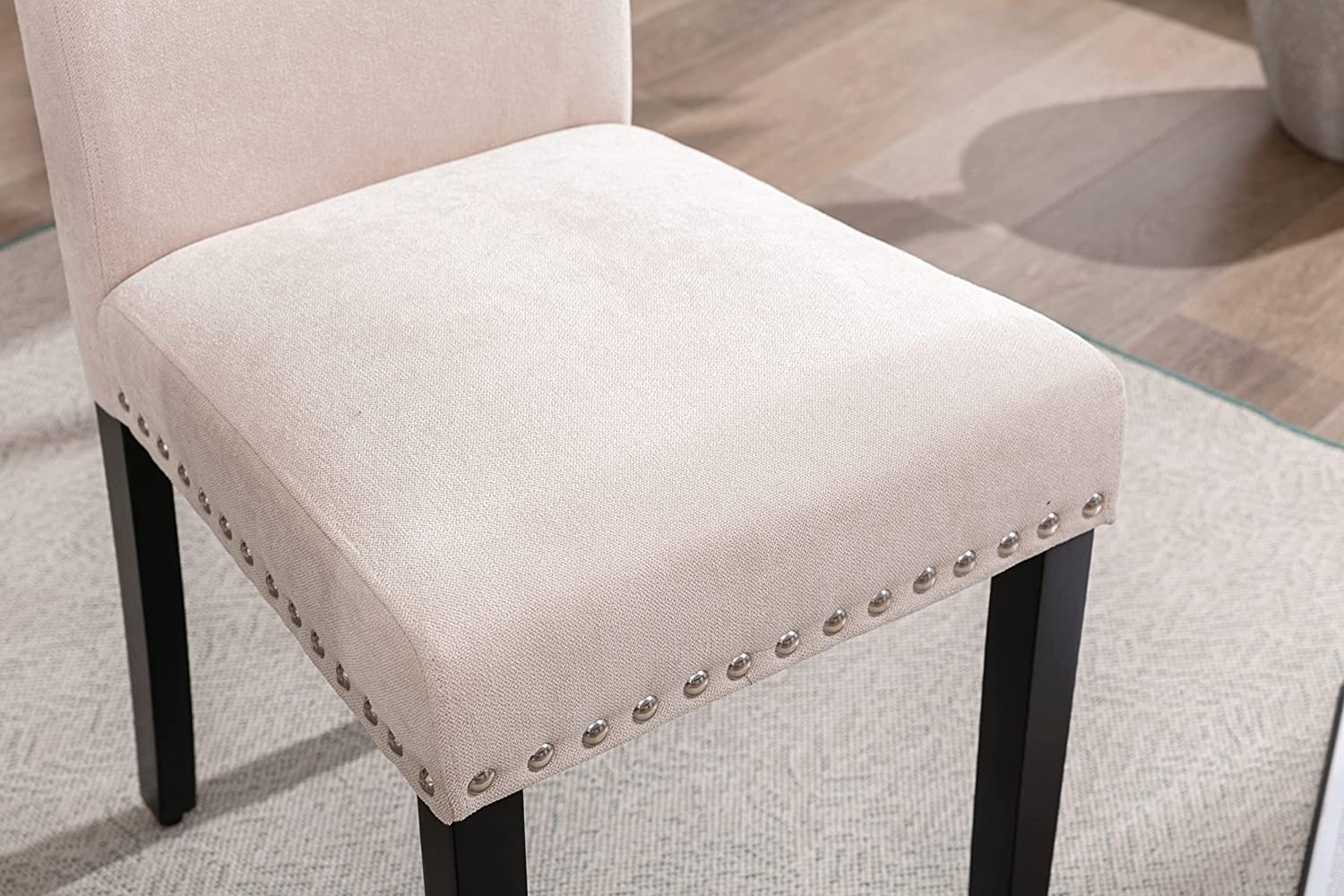 AOKHNBF Dining Chairs Upholstered Living Room Chairs Fabric Padded Parson Chair Kitchen Living Room Armless Side Chair with Silver Nails and Solid Wood Legs (Beige)