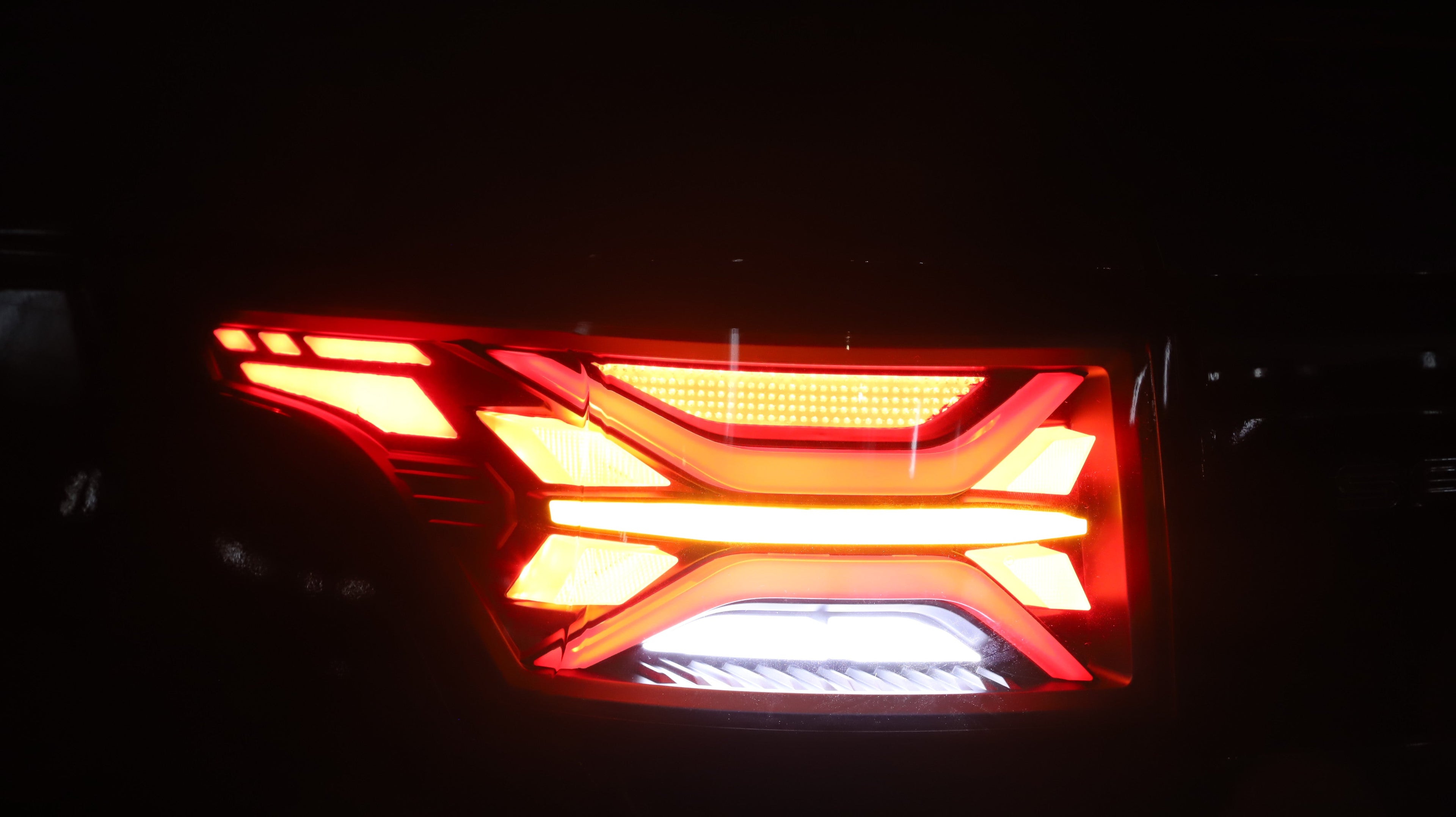 2014-2022 Land Rover Range Rover Sport (L494) LED Tail Lights Assembly