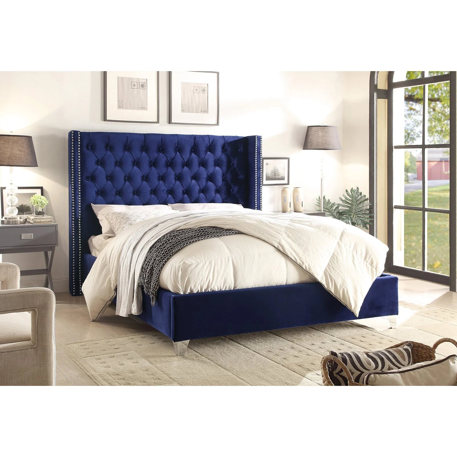 Aiden Green Velvet Queen Bed-Color:Green Velvet,Style:Contemporary