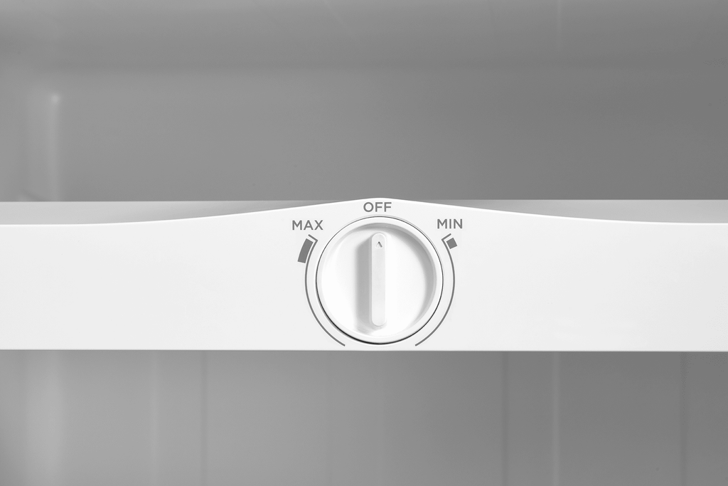 Arctic King 7.0 Cu ft Upright Freezer, White, ARU07M2AWW