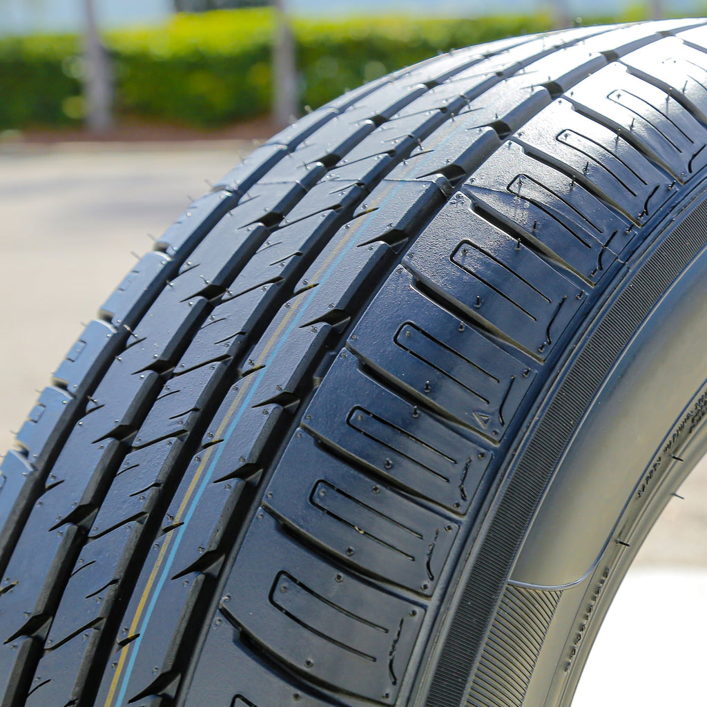 Armstrong Blu-Trac PC 205/65R15 99H XL A/S All Season Tire Fits: 2006-07 Honda Accord LX, 2005 Honda Accord EX