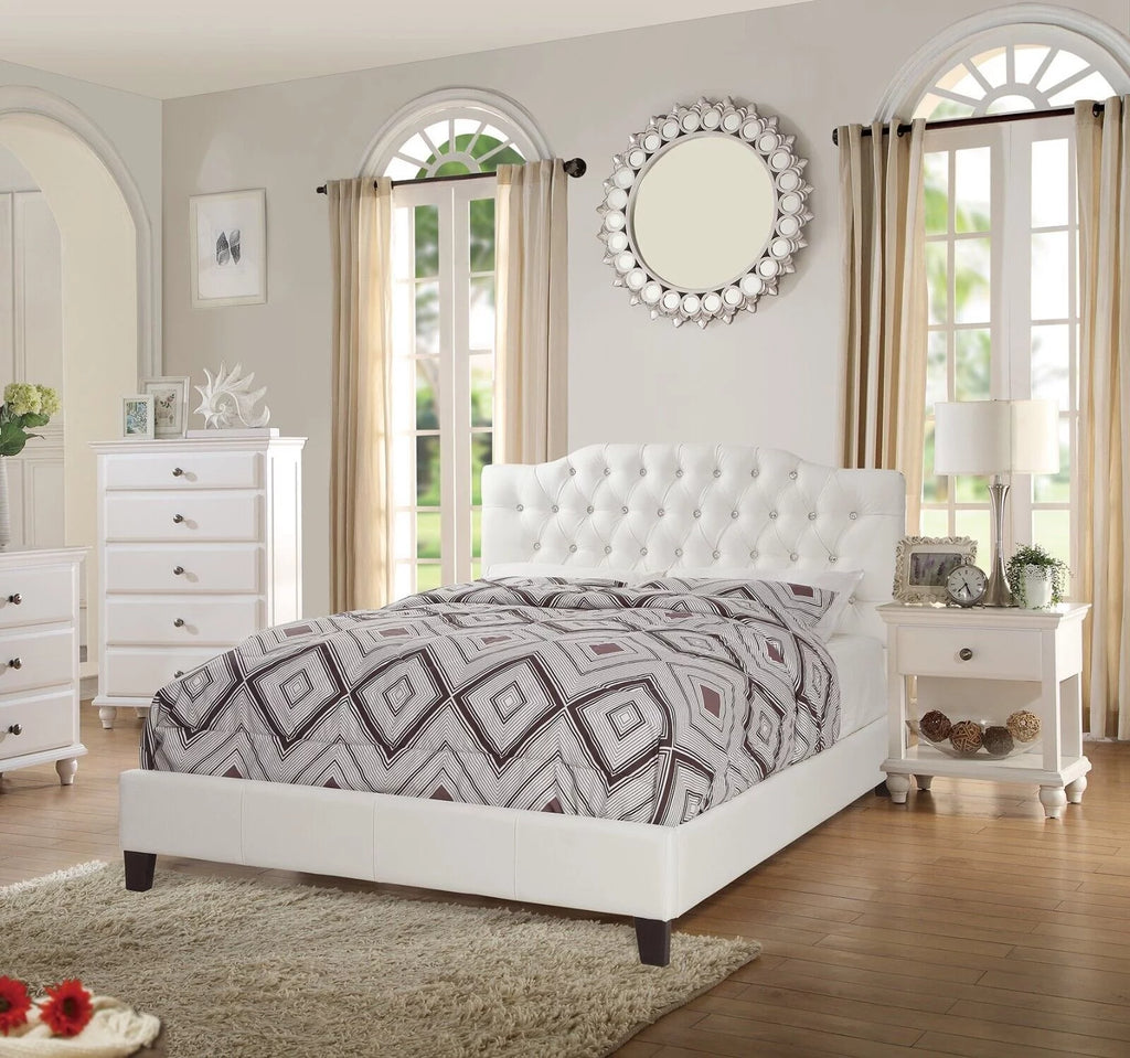 3pc Bedroom Set Elegant Classic Est King Size Bed 2x Nighstands One Shelf and drawer Bedside Table White Tufted Faux Leather