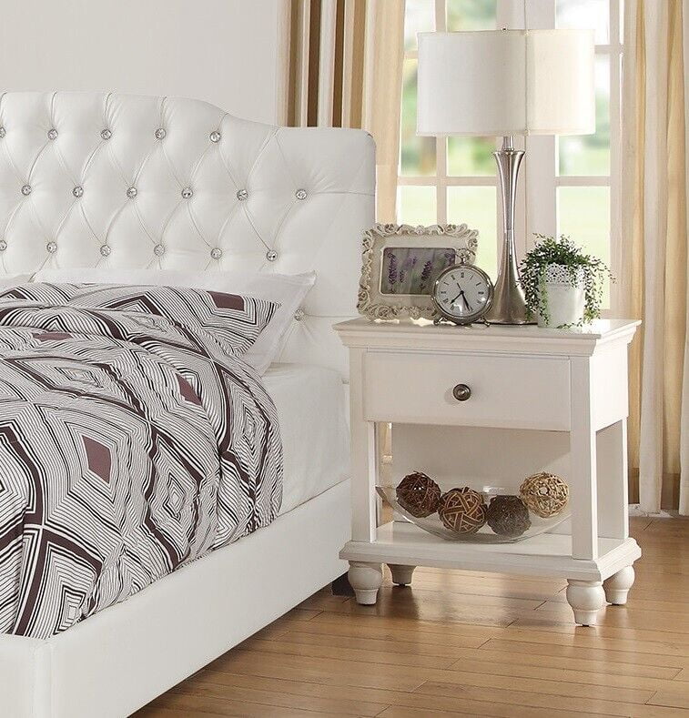 3pc Bedroom Set Elegant Classic Est King Size Bed 2x Nighstands One Shelf and drawer Bedside Table White Tufted Faux Leather