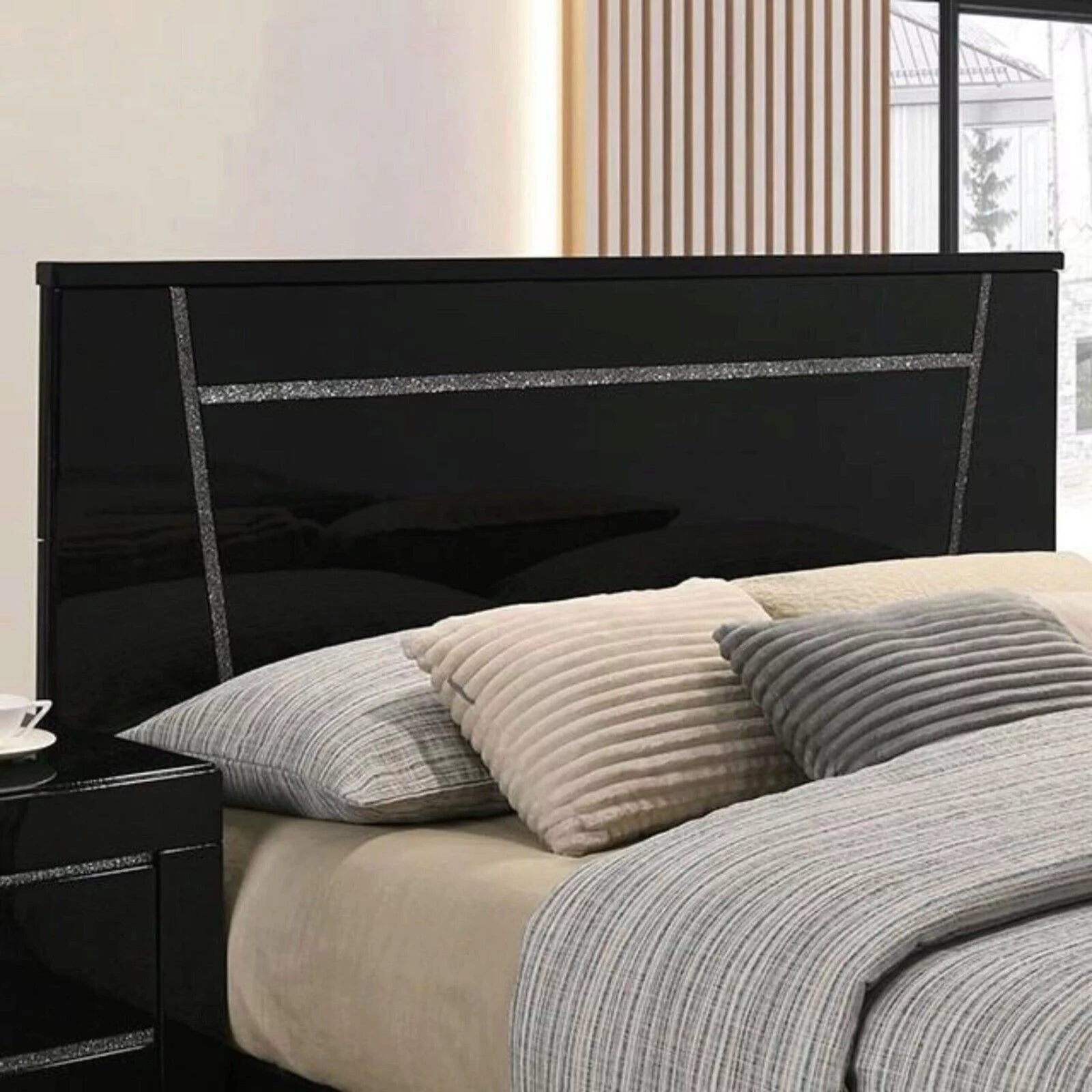 1pc Cal King Size Bed Black High Gloss Bedroom Furniture Contemporary Reinforced Support Legs Solid wood No Box Spring Required