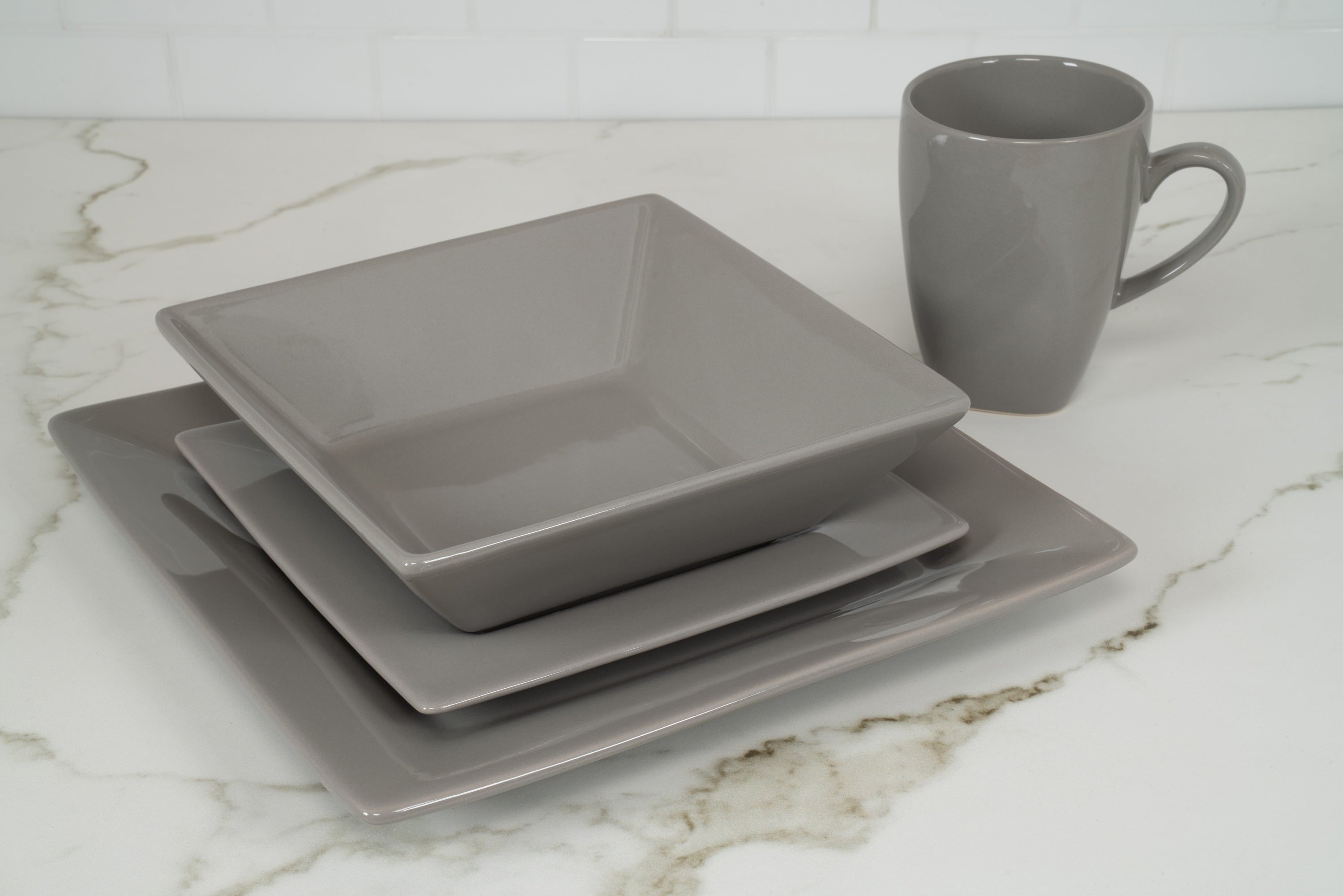 10 Strawberry Street Nova Square 40 Piece Stoneware Dinnerware Set, Gray