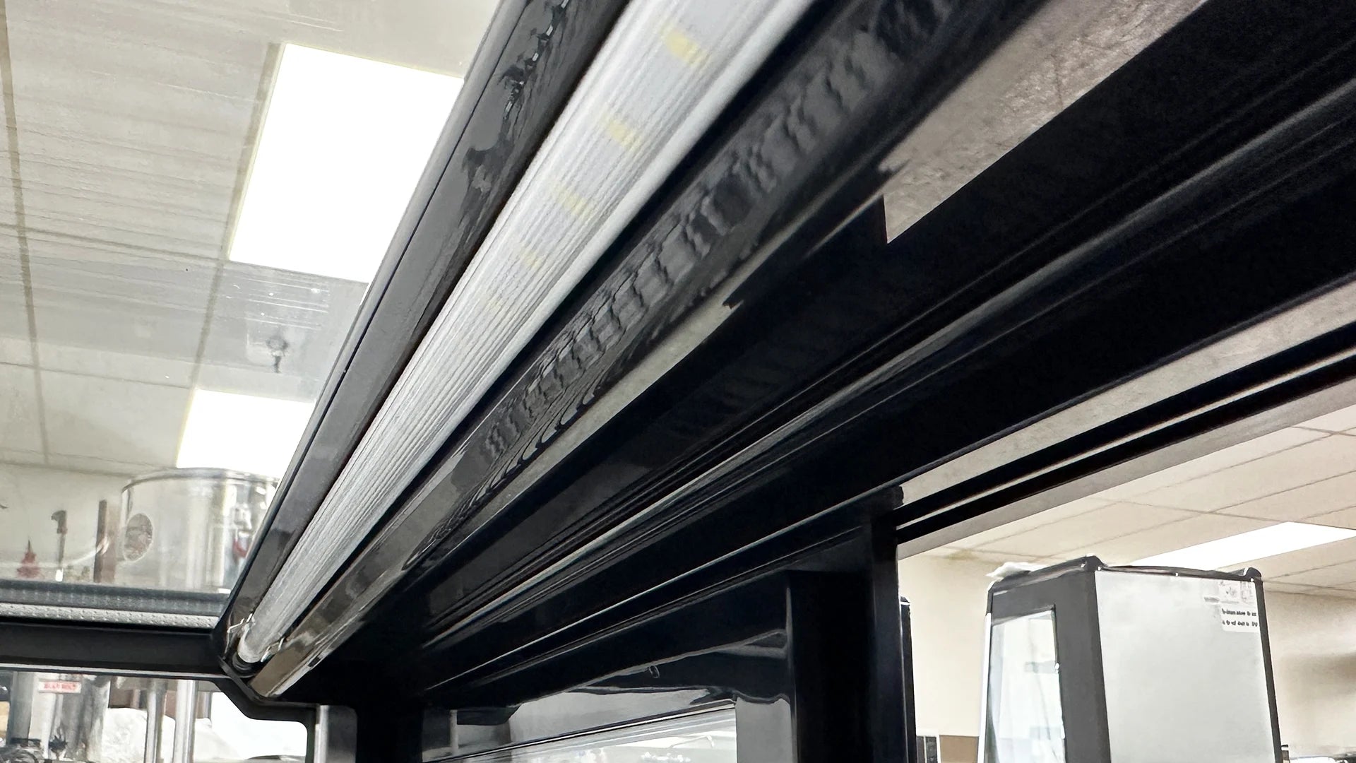 23 in. 4.2 Cu.Ft Countertop Refrigerator, Bakery Display Case, Commercial Refrigerator 23''x18.6''x22.5''