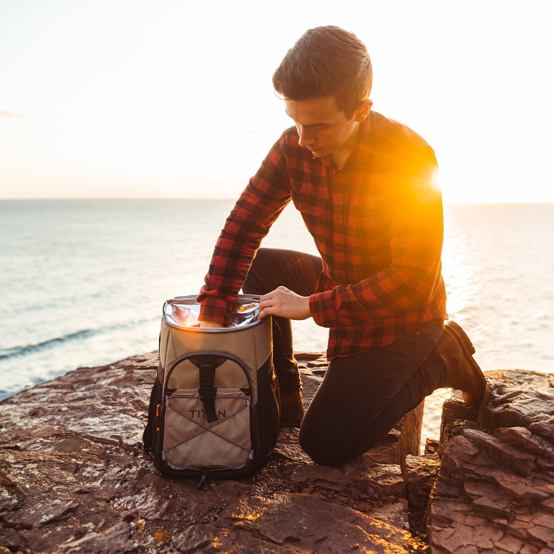 Arctic Zone® Titan Deep Freeze® 24 Can/16 Quart Backpack Cooler - Navy