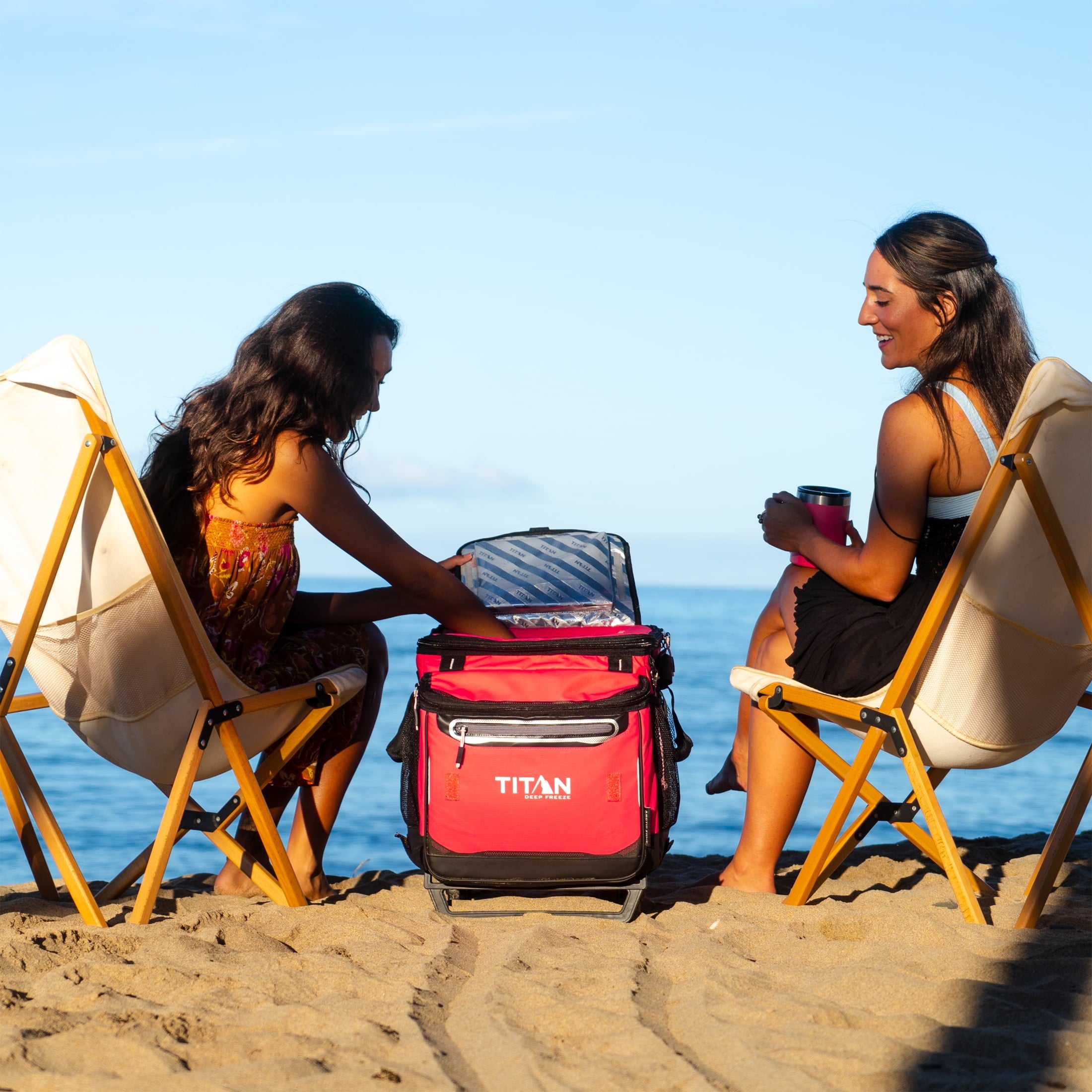 Arctic Zone® Titan Deep Freeze® 60(50+10) Can/40 Quart Wheeled Cooler - Process Blue