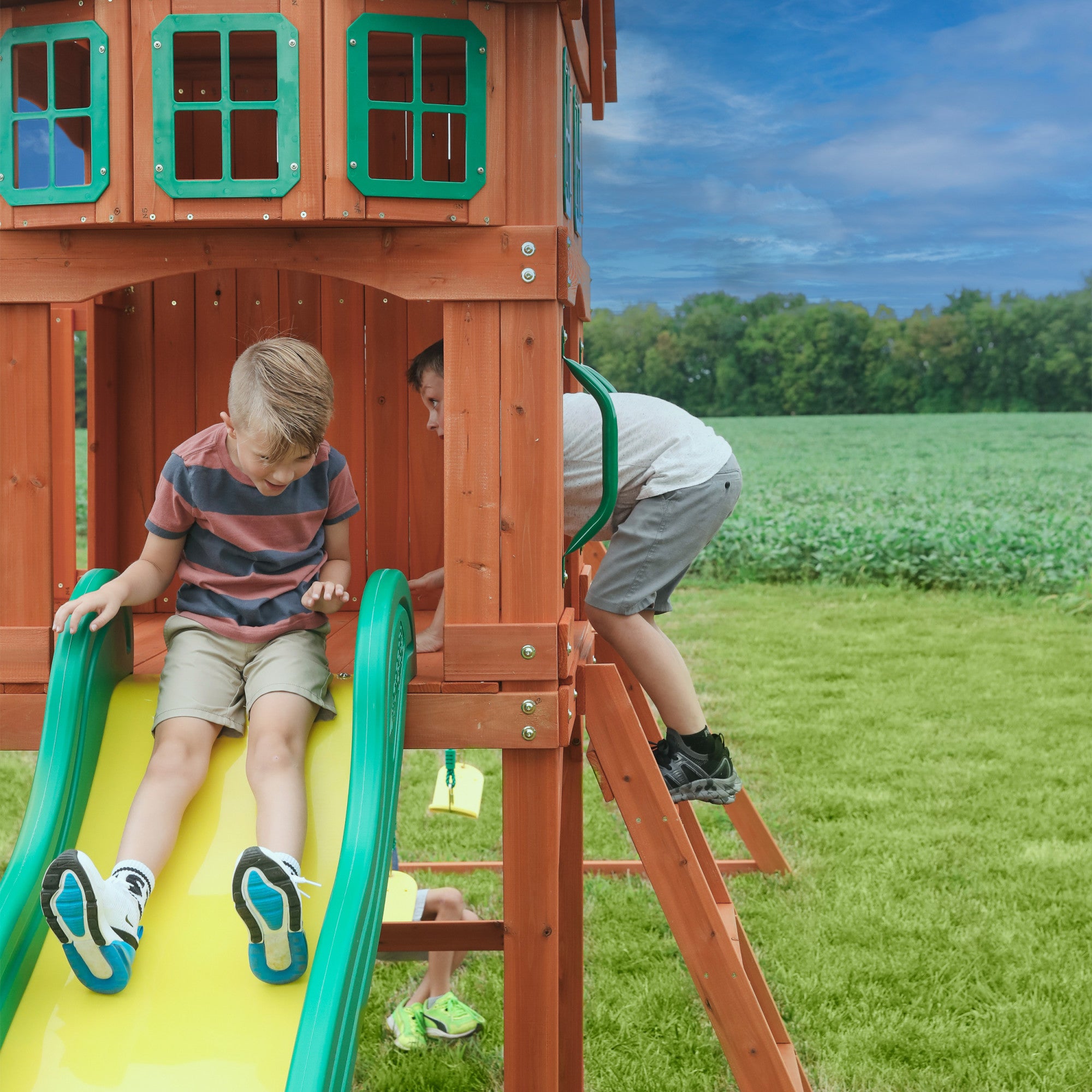 Backyard Discovery Atlantis Swing Set