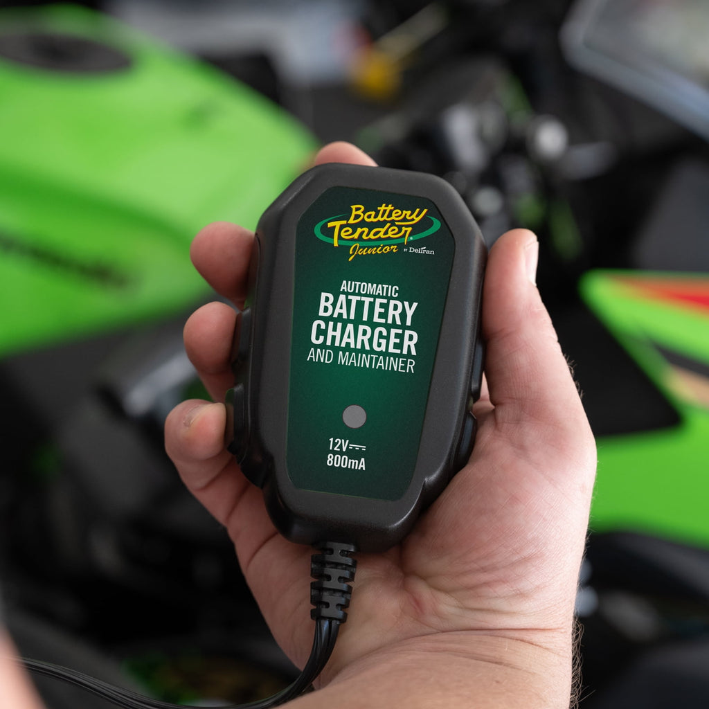 Battery Tender JR High Efficiency 800mA Battery Charger.