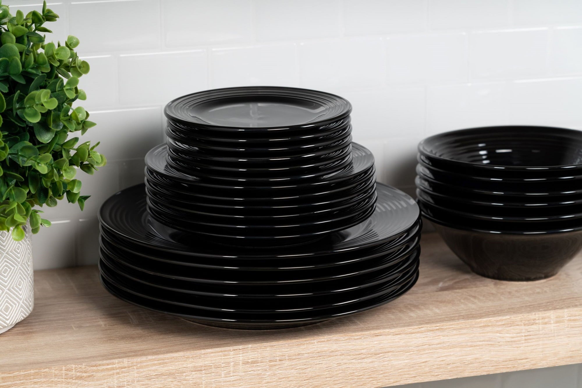 10 Strawberry Street Nova Black Round 62-Piece Stoneware Dinnerware Set, Service for 6