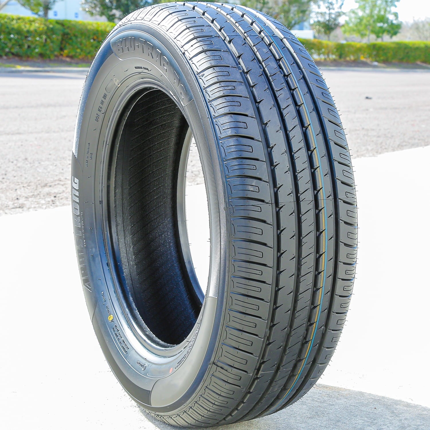 Armstrong Blu-Trac PC 205/65R15 99H XL A/S All Season Tire Fits: 2006-07 Honda Accord LX, 2005 Honda Accord EX